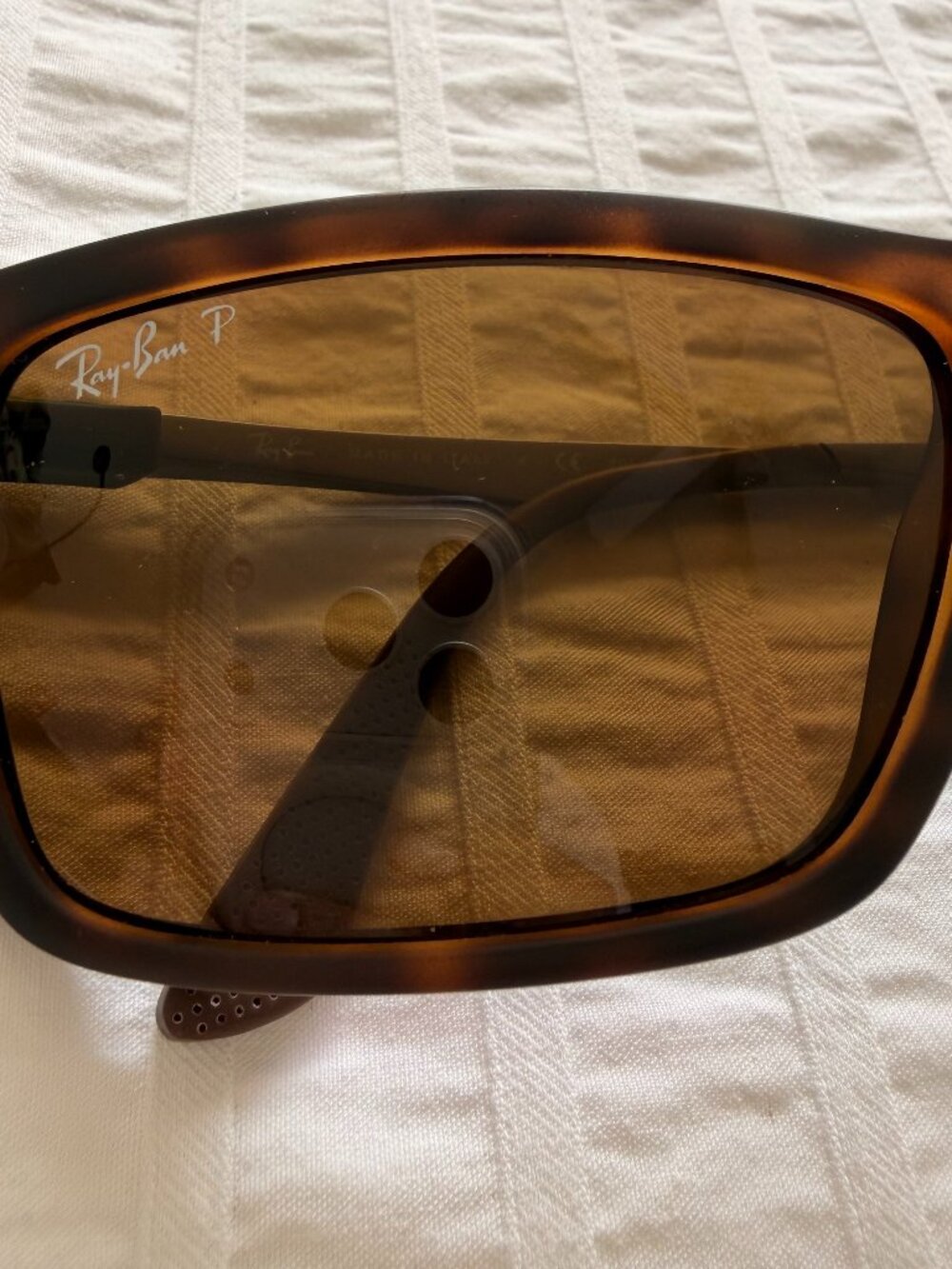 New! Ray-Ban Polarized Rectangle Sporty Sunglasses in tortoiseshell brown - Picture 9 of 16